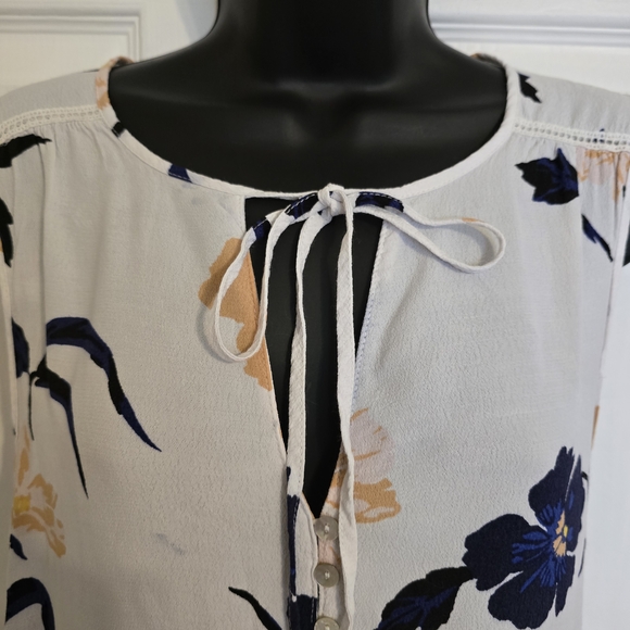 Forever 21 Floral Button-Down Jumpsuit - White and Navy Size Med - Picture 2 of 9